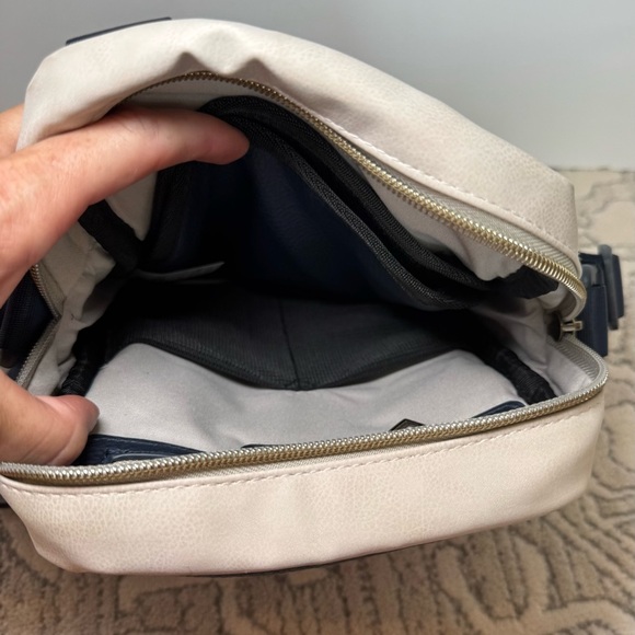 Bridge Four Designer Satchel -Mens - Picture 4 of 10